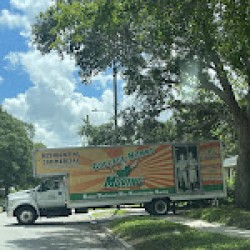 Latest review image uploaded by customer for COLLEGE HUNKS HAULING JUNK TAMPA.