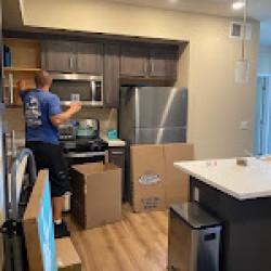 Latest review image uploaded by customer for Mentors Moving & Storage Bakersfield.