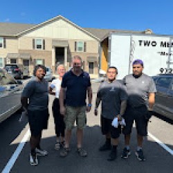 Image uploaded by customer for Two Men and a Truck Plano.