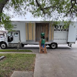 Latest review image uploaded by customer for Top Notch Movers.