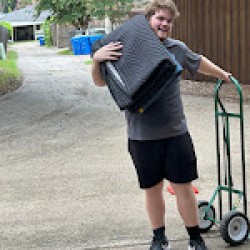 Image uploaded by customer for Two Men And A Truck Garland.